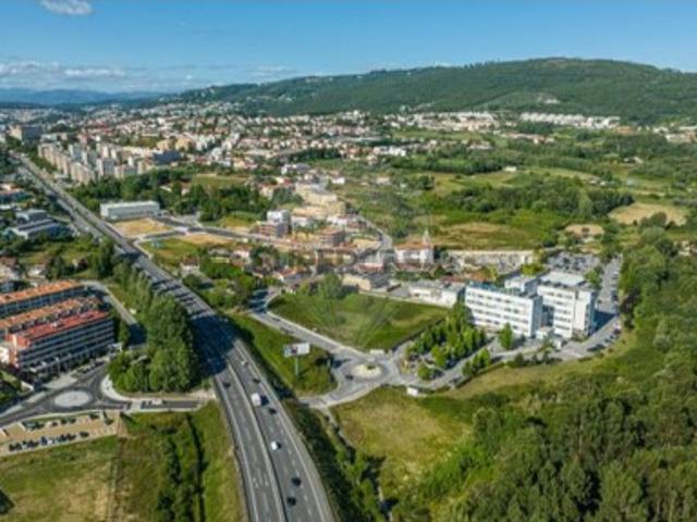 Apartamento T3 em Nogueira, Fraião e Lamaçães