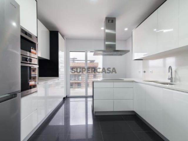 Apartamento T3 em Odivelas