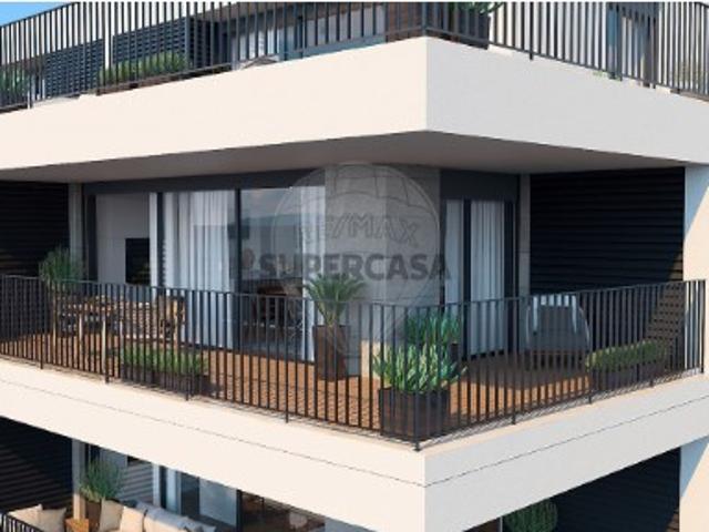 Apartamento T3 em Oeiras e São Julião da Barra, Paço de Arcos e Caxias