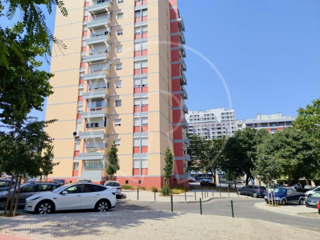 Apartamento T3 em Olivais Sul