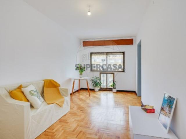 Apartamento T3 em Olivais