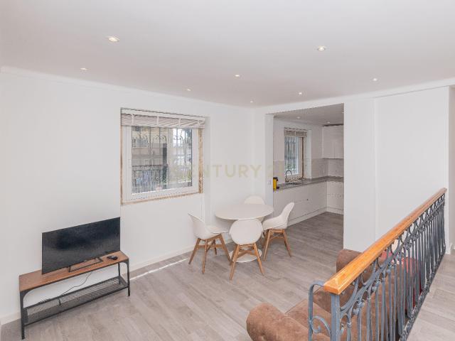 Apartamento T3 em Paço de Arcos – Excelente Localização