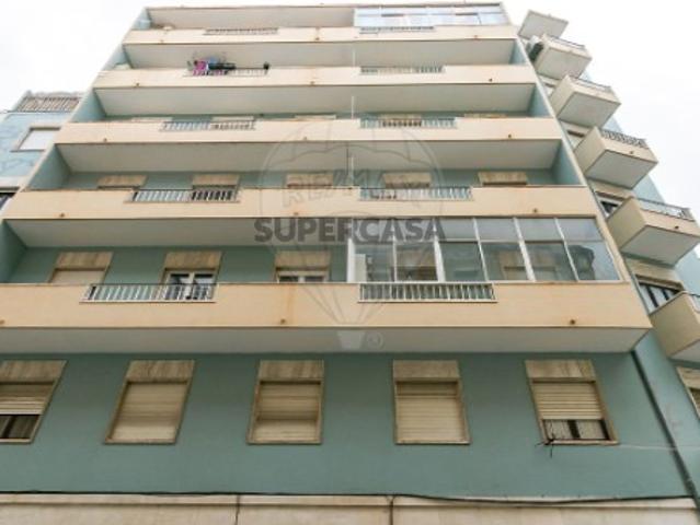 Apartamento T3 em Penha de França