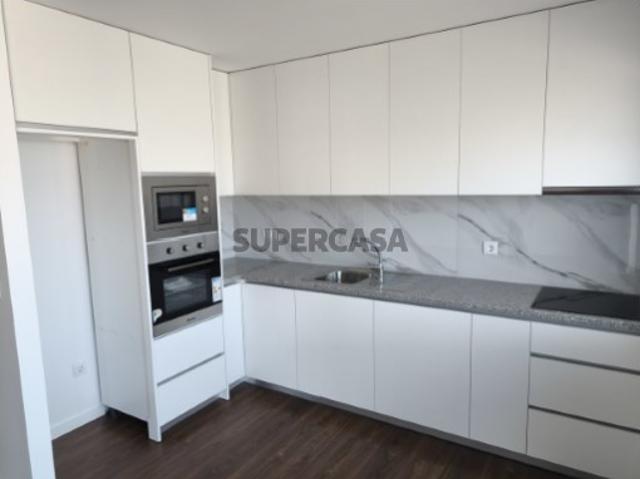 Apartamento T3 em Pedrouços