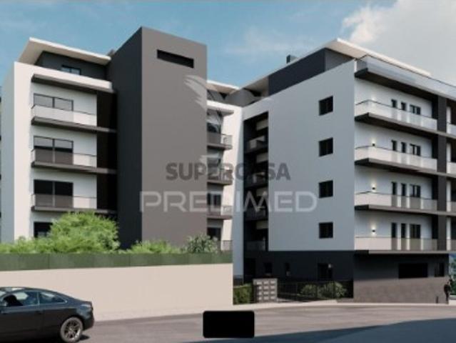 Apartamento T3 em Peso da Régua e Godim