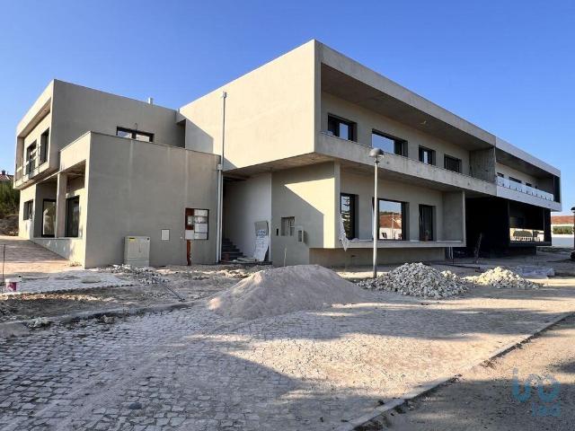 Apartamento T3 em Ponte do Rol de 184,00 m² 184m² Ponte Do Rol