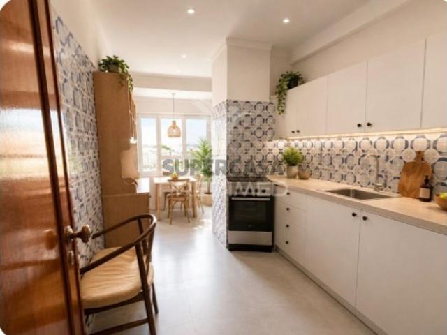 Apartamento T3 em Póvoa de Santa Iria e Forte da Casa