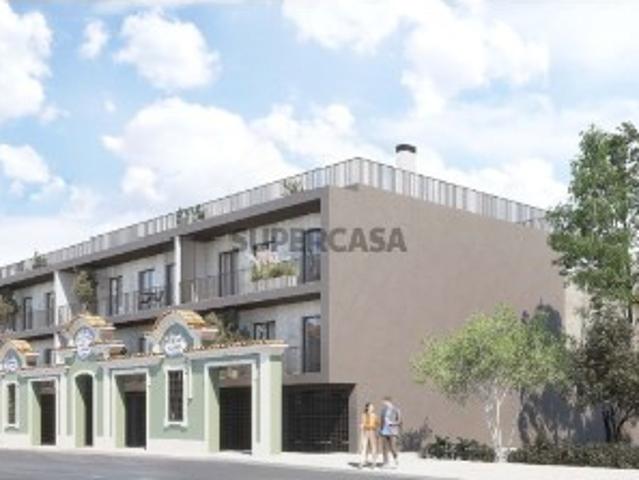 Apartamento T3 em Póvoa de Santo Adrião e Olival Basto