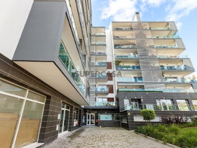 Apartamento T3 em Póvoa de Santo Adrião e Olival Basto