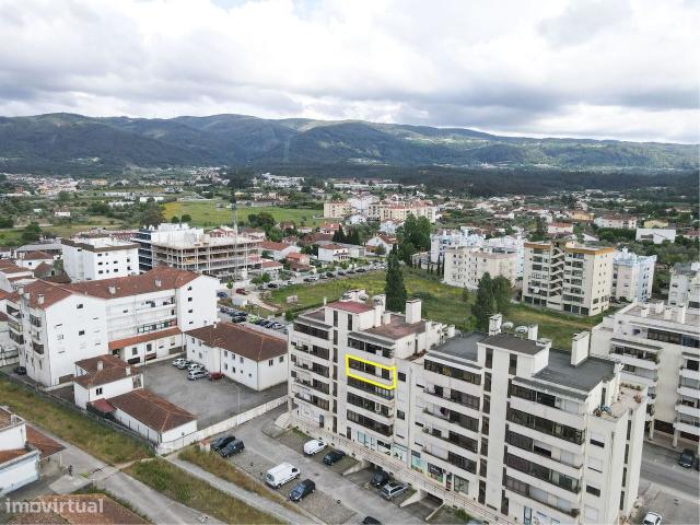 Apartamento T3 em prdio com elevador no centro de Miranda do Corvo