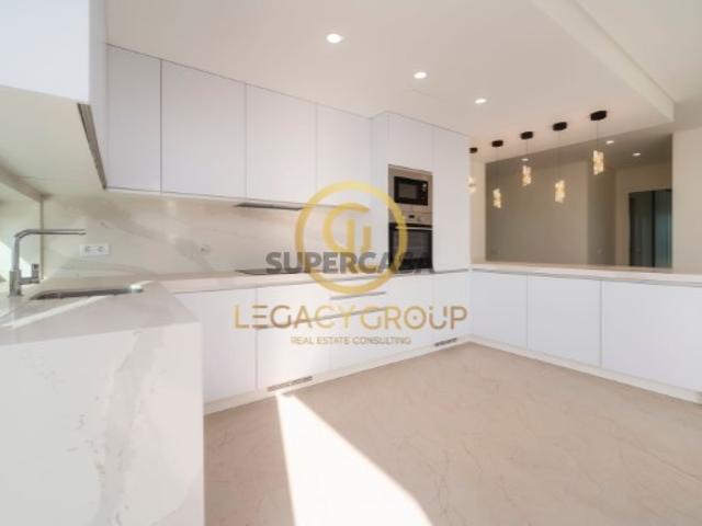 Apartamento T3 em Quarteira