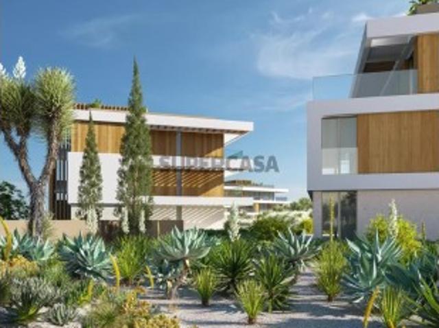Apartamento T3 em Quarteira