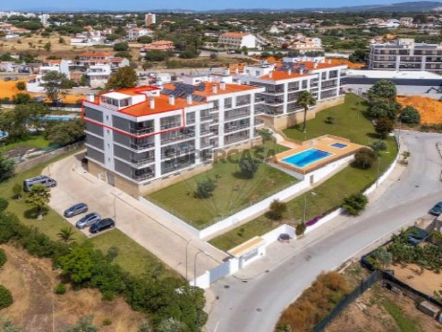 Apartamento T3 em Quarteira