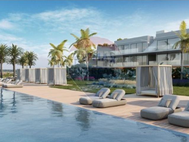 Apartamento T3 em Quarteira