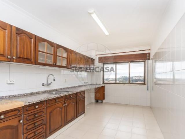 Apartamento T3 em Queluz e Belas
