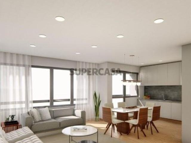 Apartamento T3 em Rio de Mouro