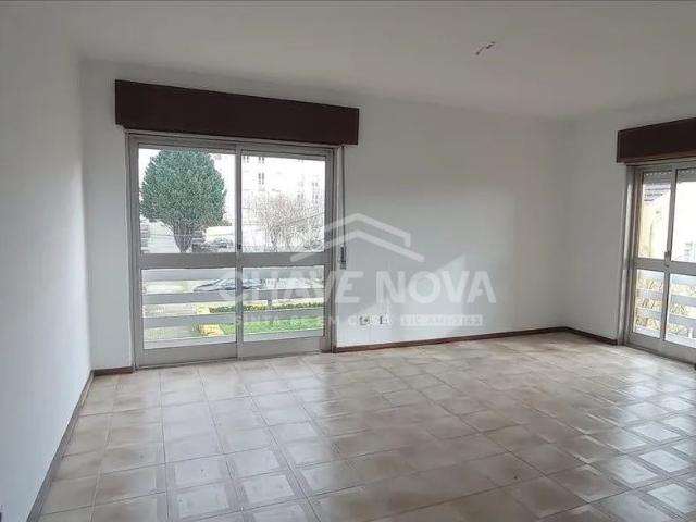 Apartamento T3 em Rio Tinto