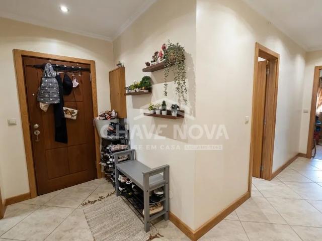 Apartamento T3 em Rio Tinto próximo ao metro