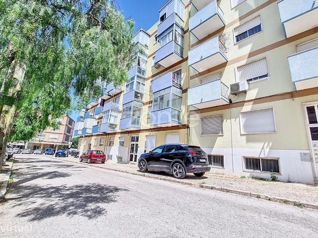 Apartamento T3 em Rua Daniel Filipe, Cova da Piedade, Almada