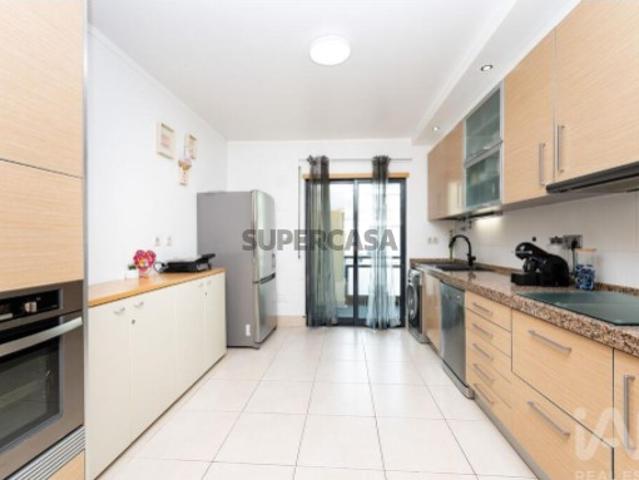 Apartamento T3 em São Domingos de Rana de 117,08 m²