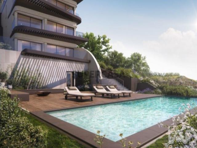 Apartamento T3 em São Martinho de 272,00 m²