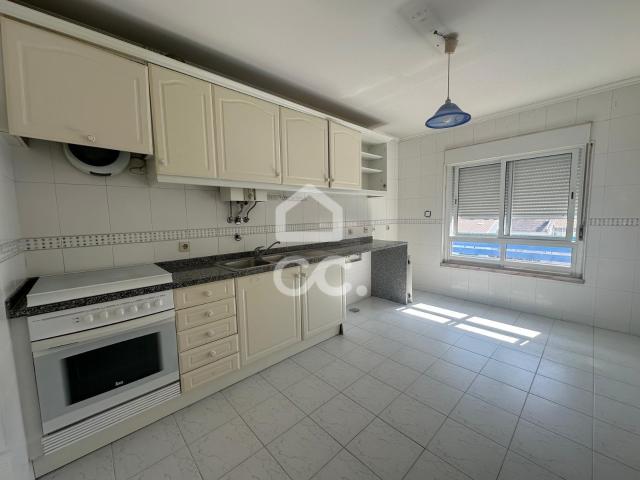 Apartamento T3 em São Sebastião de Guerreiros Remodelação Total