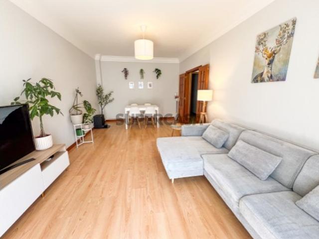 Apartamento T3 em São Sebastião