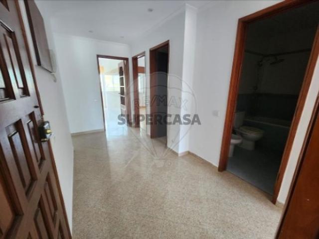 Apartamento T3 em São Sebastião