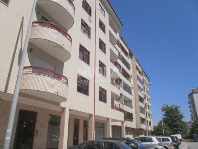 Apartamento T3 em Santa Marinha 120m² São Pedro Da Afurada
