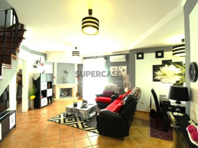 Apartamento T3 em Santiago do Cacém, S.Cruz e S.Bartolomeu da Serra