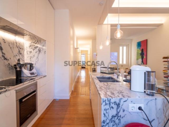 Apartamento T3 em Santo António