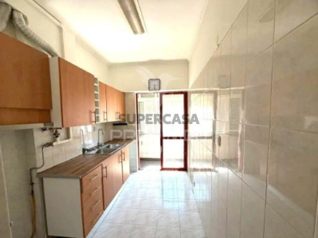 Apartamento T3 em Paio Pires