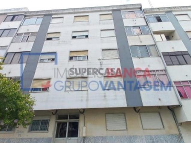 Apartamento T3 em Arrentela