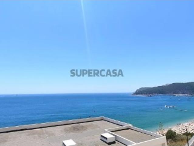 APARTAMENTO T3, EM SESIMBRA COM VISTA PARA O MAR E GARAGEM