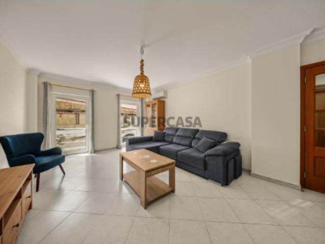 Apartamento T3 em Setúbal c/ Parqueamento e Arrecadação