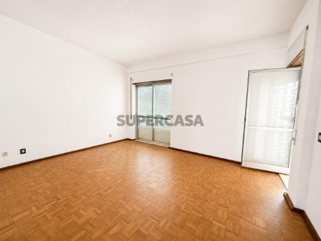 Apartamento T3 em Setúbal