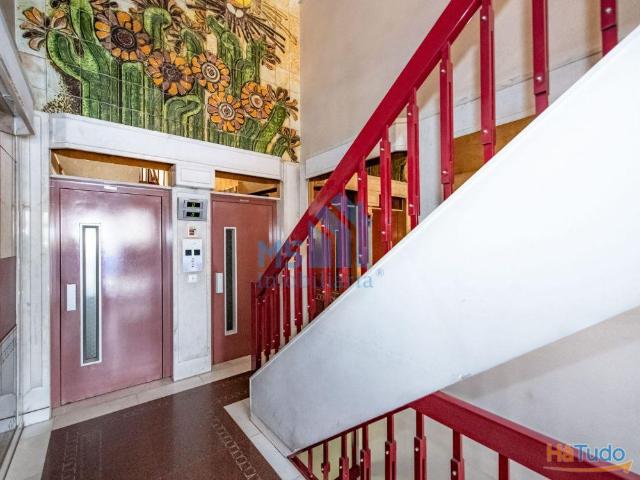 APARTAMENTO T3 ESTRADA DA LUZ, BENFICA COM PARQUEAMENTO E ARRECADAÇÃO | 26084088622