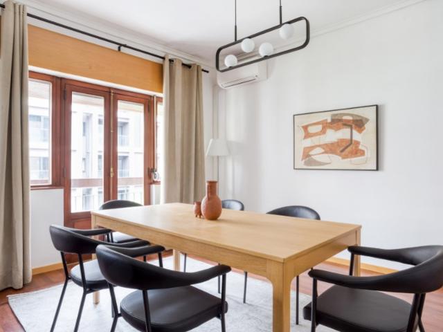 Apartamento T3 exclusivo, na icónica Avenida Visconde de Valmor