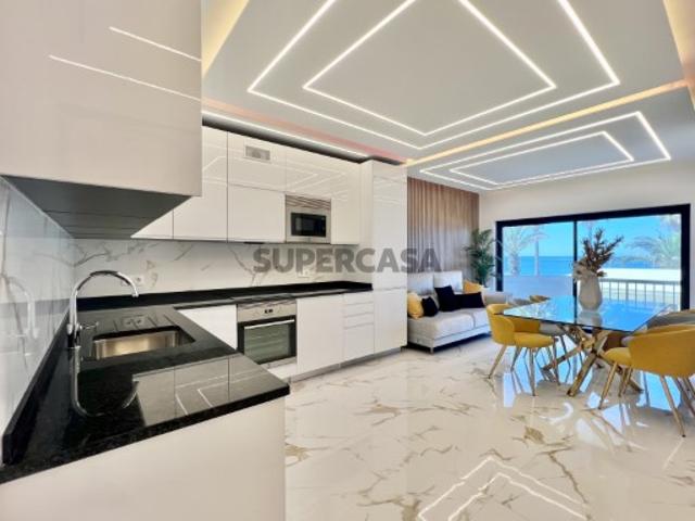 Apartamento T3 Frente Mar | Completamente Renovado