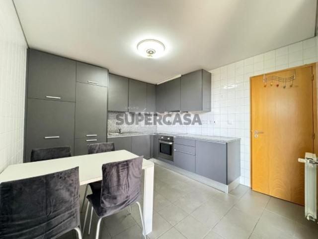 Apartamento T3 Frente Universidade