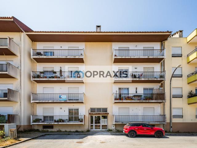 Apartamento T3 Gândara dos Olivais Leiria
