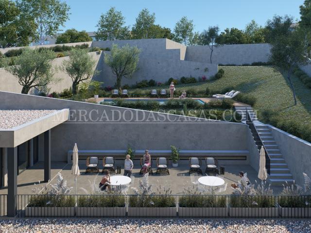 Apartamento T3, grande varanda e piscina exterior, Valadares