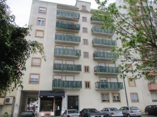 Apartamento T3 Imóvel ocupado não disponível para visitas