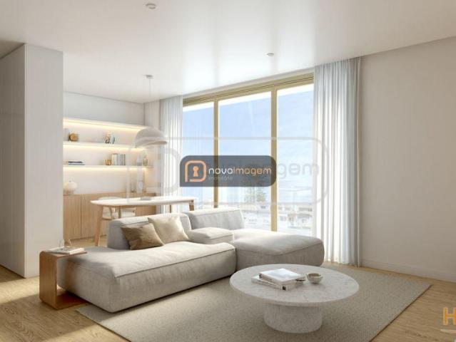 Apartamento T3 Implex com Varanda e Garagem | Centro de Aveiro | 26084060459