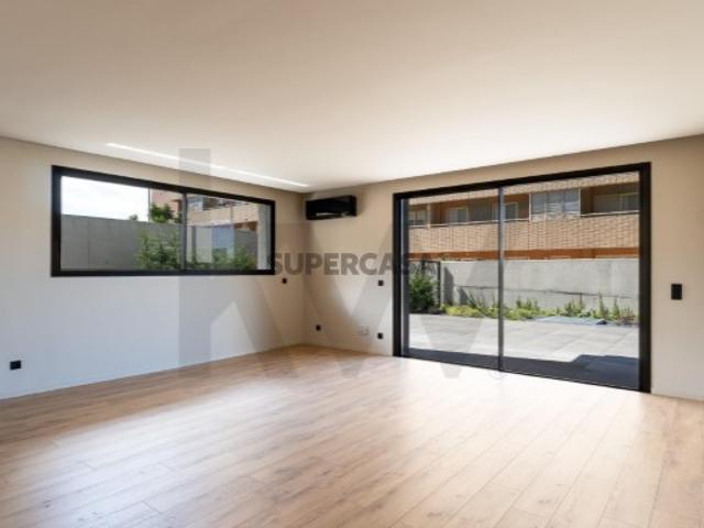 Apartamento T3 inserido no empreendimento em Vila Nova de Gaia