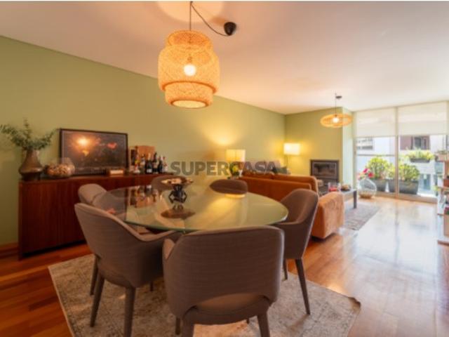 Apartamento T3 junto à Avenida da Boavista
