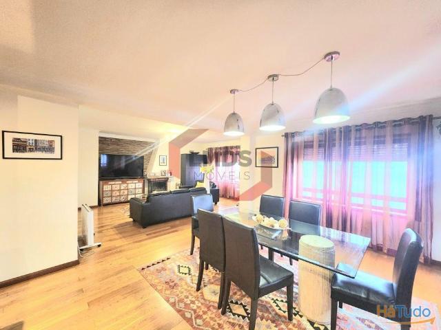 Apartamento T3, junto à Avenida da República | 26064079081