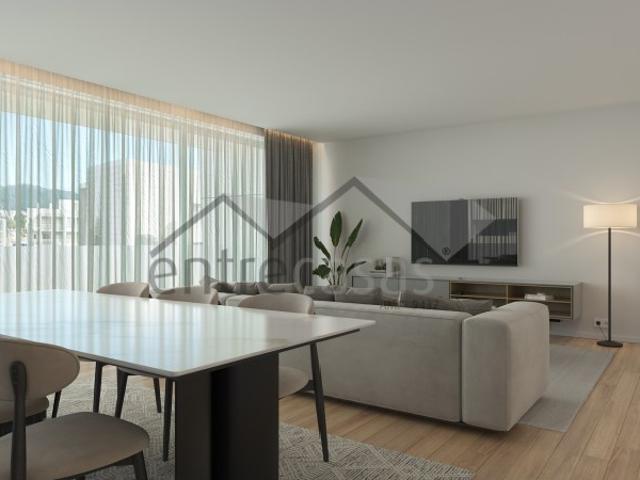 Apartamento T3 junto à cidade de Viana