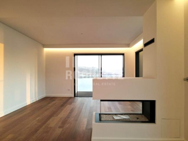 Apartamento T3 junto ao Rio Douro