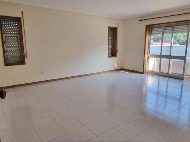 Apartamento T3 Laborim